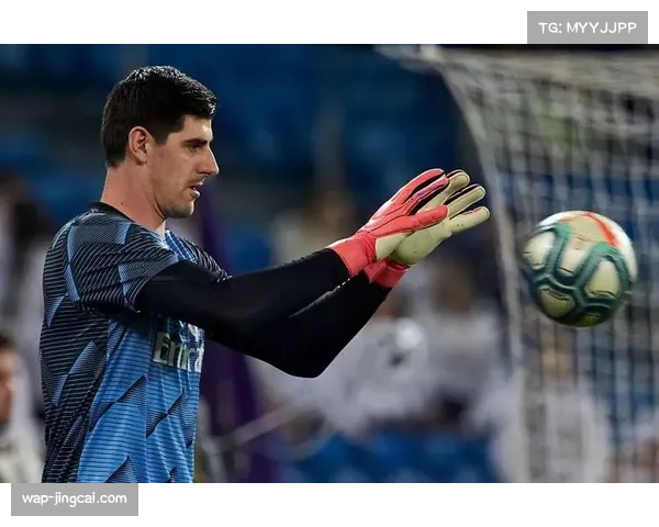 莱万特防守不是单兵作战问题，整体协作需要系统化